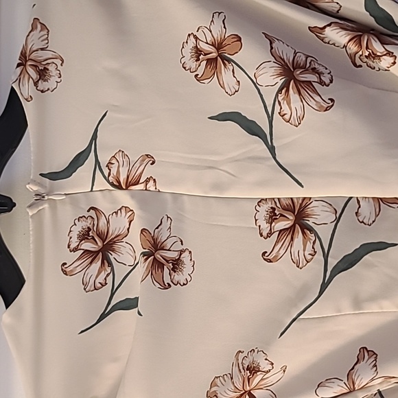 NWT Juniors dress - Picture 3 of 5